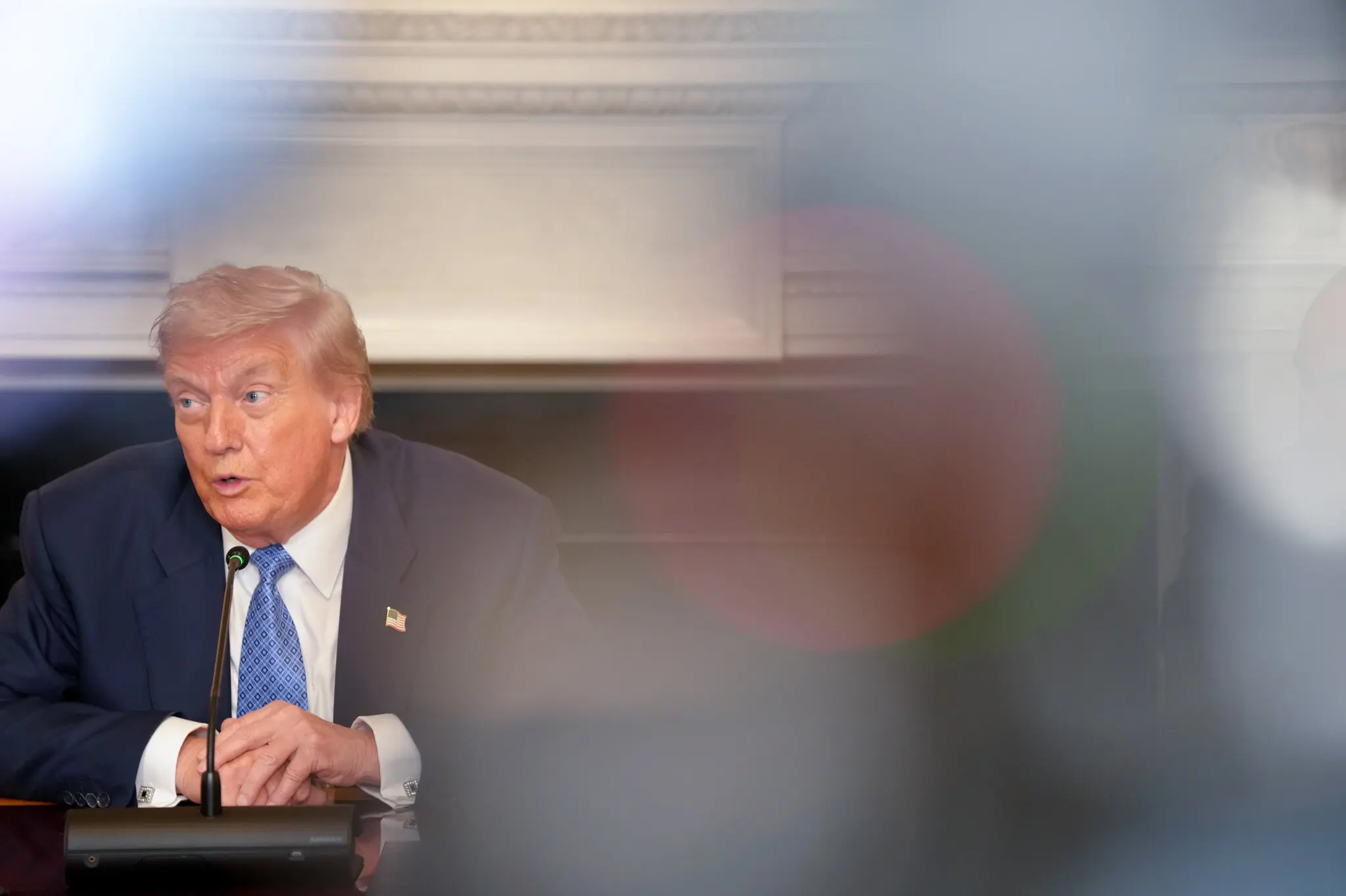 Трамп готується до зустрічі з Путіним в Алясці: ризики “обміну територіями”